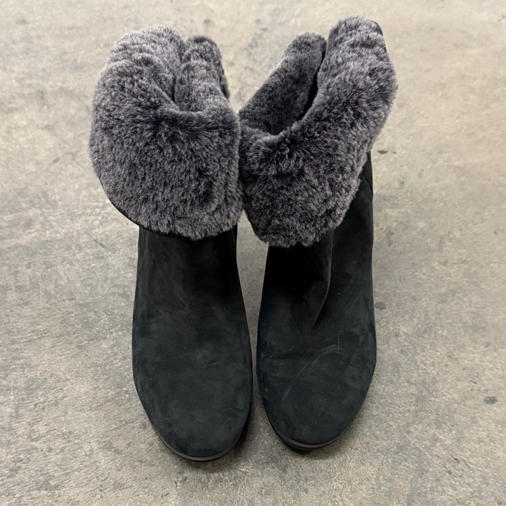 UGG Black and Gray Fur Heeled Boots